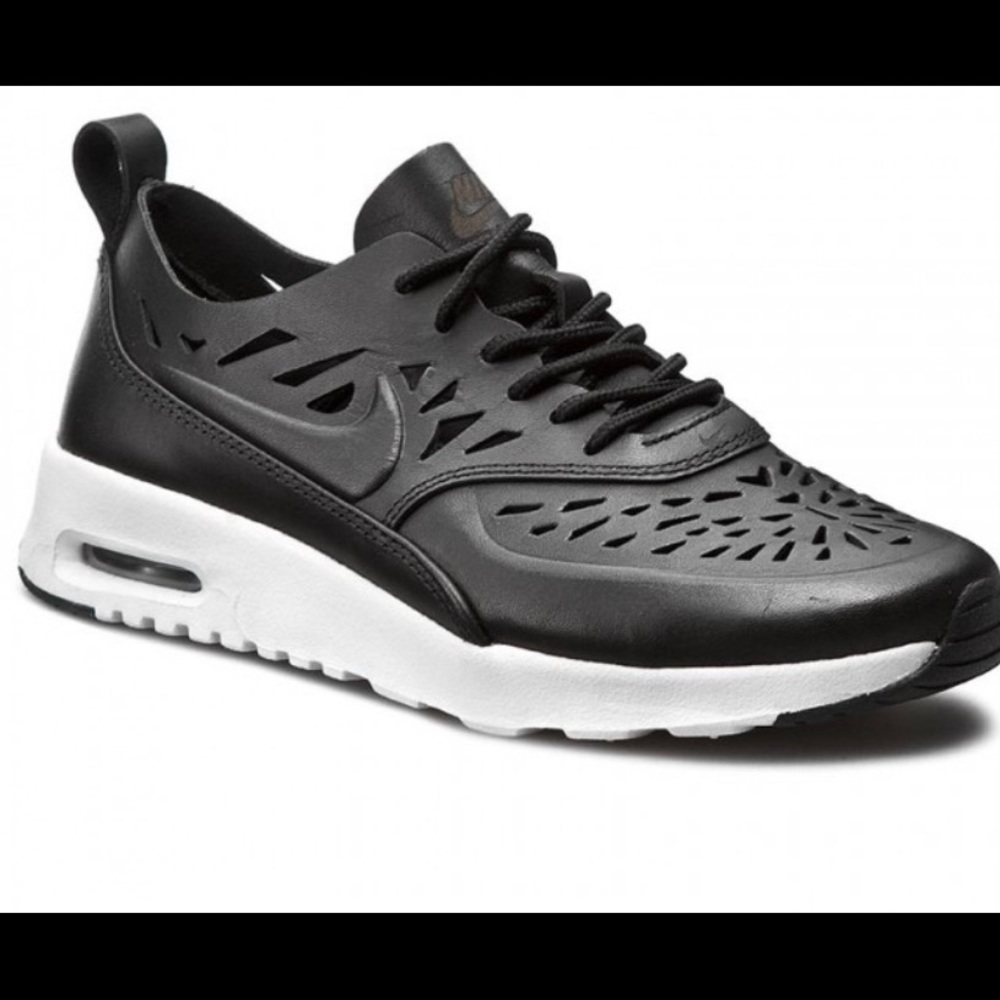 Air Max Thea Joli - Size 9.5 BNWOB